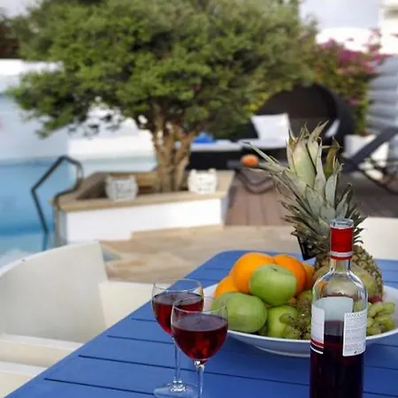 فيلة How To Rent Your Own With Fantastic Private Pool, 1464 *